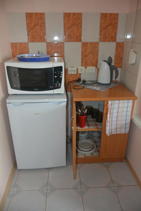 Guesthouse "Nakvyne Pas Zveja" Purvynes Street Nida Bagian luar foto