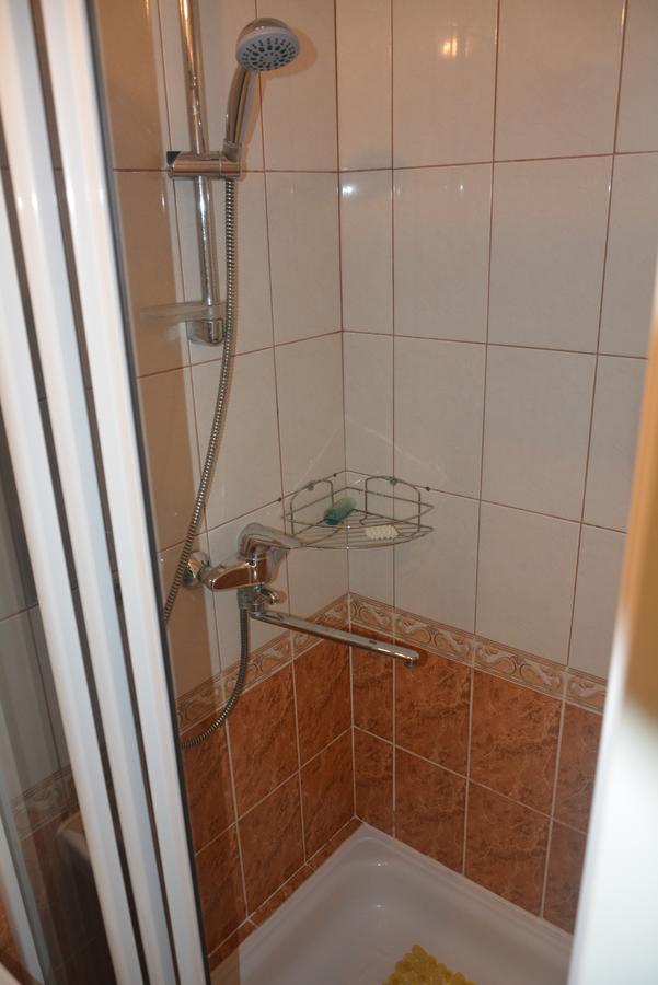 Guesthouse "Nakvyne Pas Zveja" Purvynes Street Nida Bagian luar foto